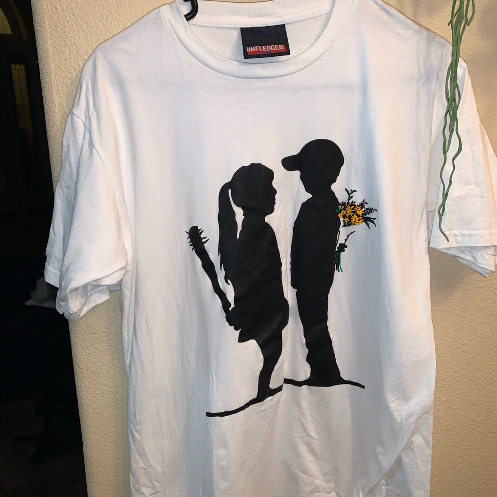 Unisex white tee